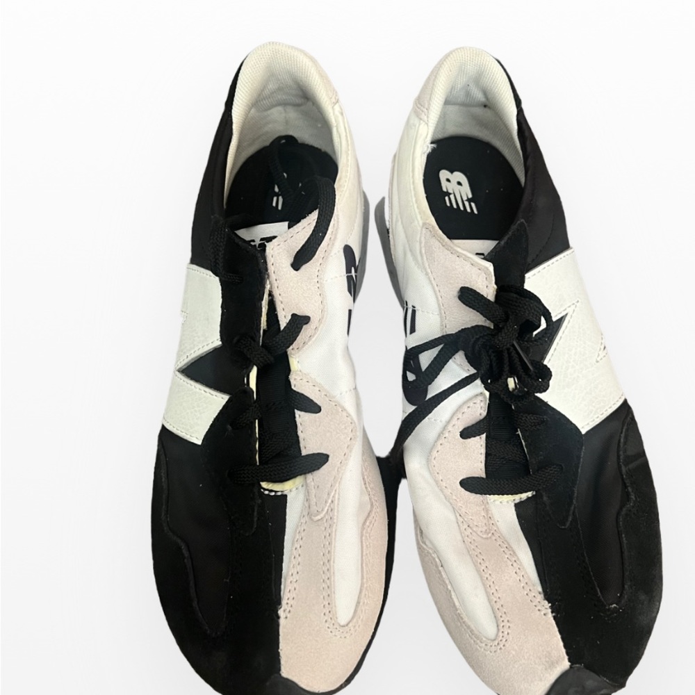 New Balance 327